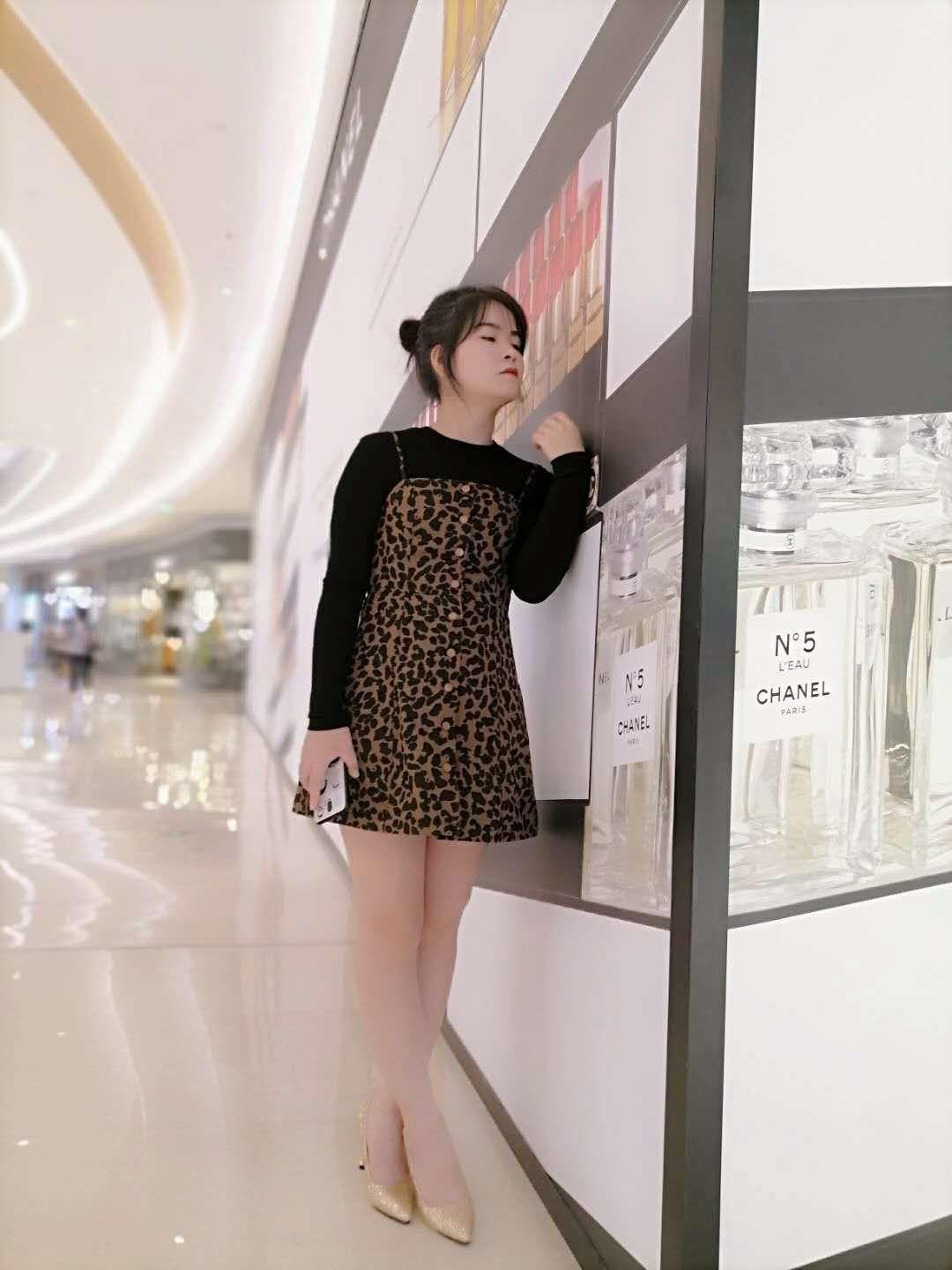 亲自体验翻身刚下海需调教的超紧川妹子晴晴,乖巧听话可爱 第4张