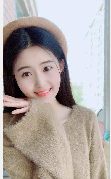 龙华桃子:下海新人,三点粉嫩,大胸照片真实 第1张