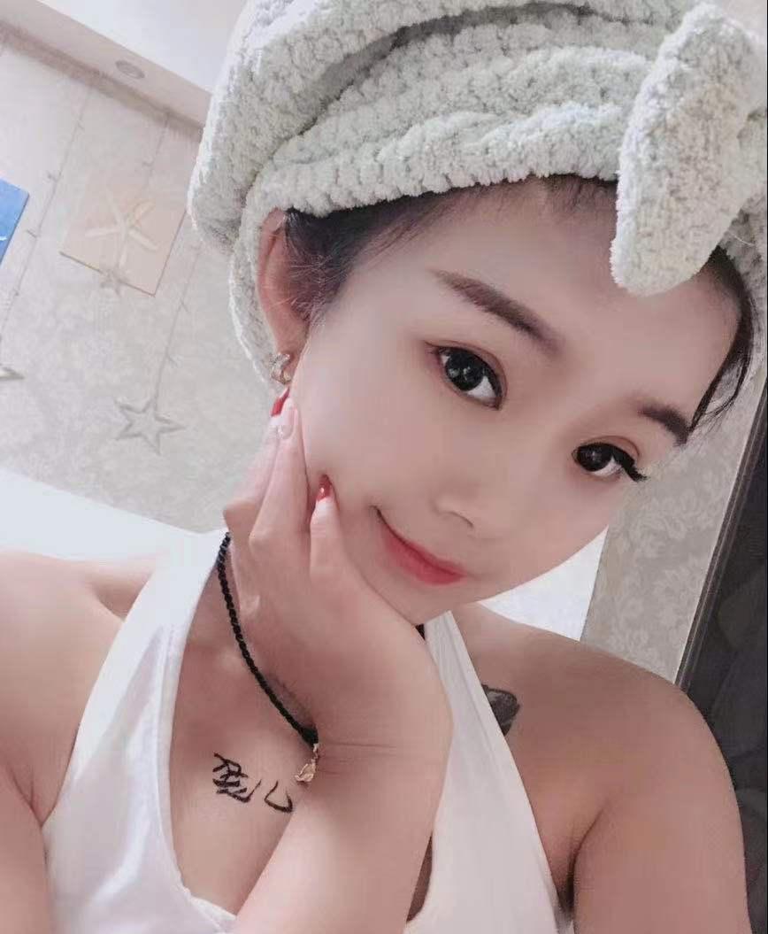 体验初次下水的小美女，会玩风骚，服务挺好 第1张