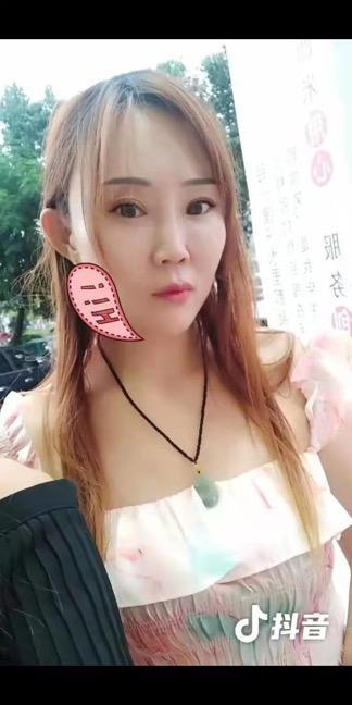 西乡白嫩少妇一枚，只能用饥渴来形容 第1张