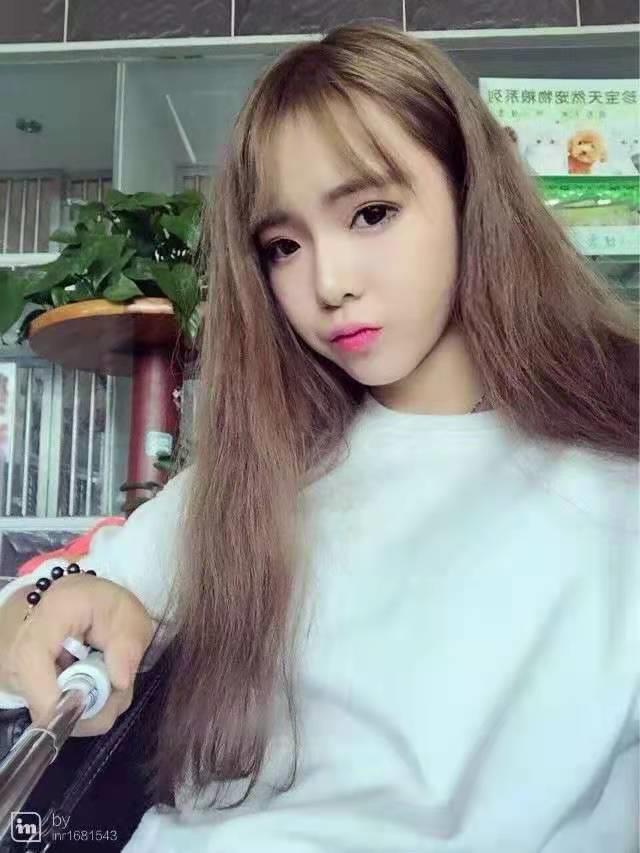 个人兼职露露，自聊自做真人真照，楚楚动人，激吻肉搏... 第1张